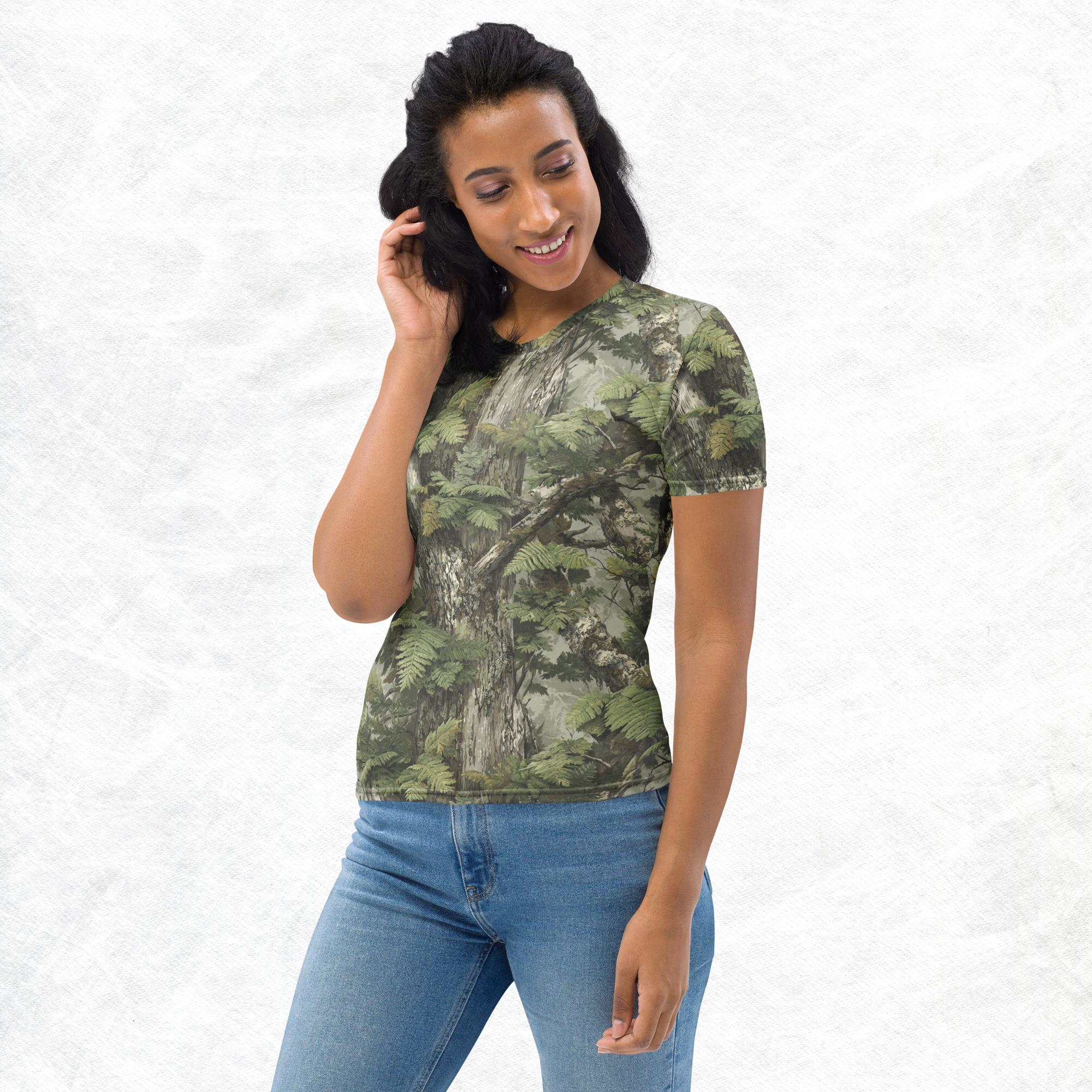 Invisiflage™ SilverFrond Camouflage — Women’s Tee - Image 4